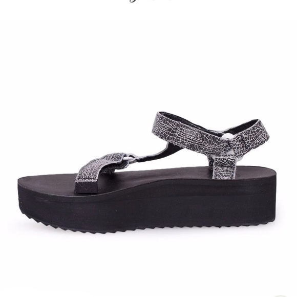 Teva Black and Gray Women's Sandals - Picture 2 of 12